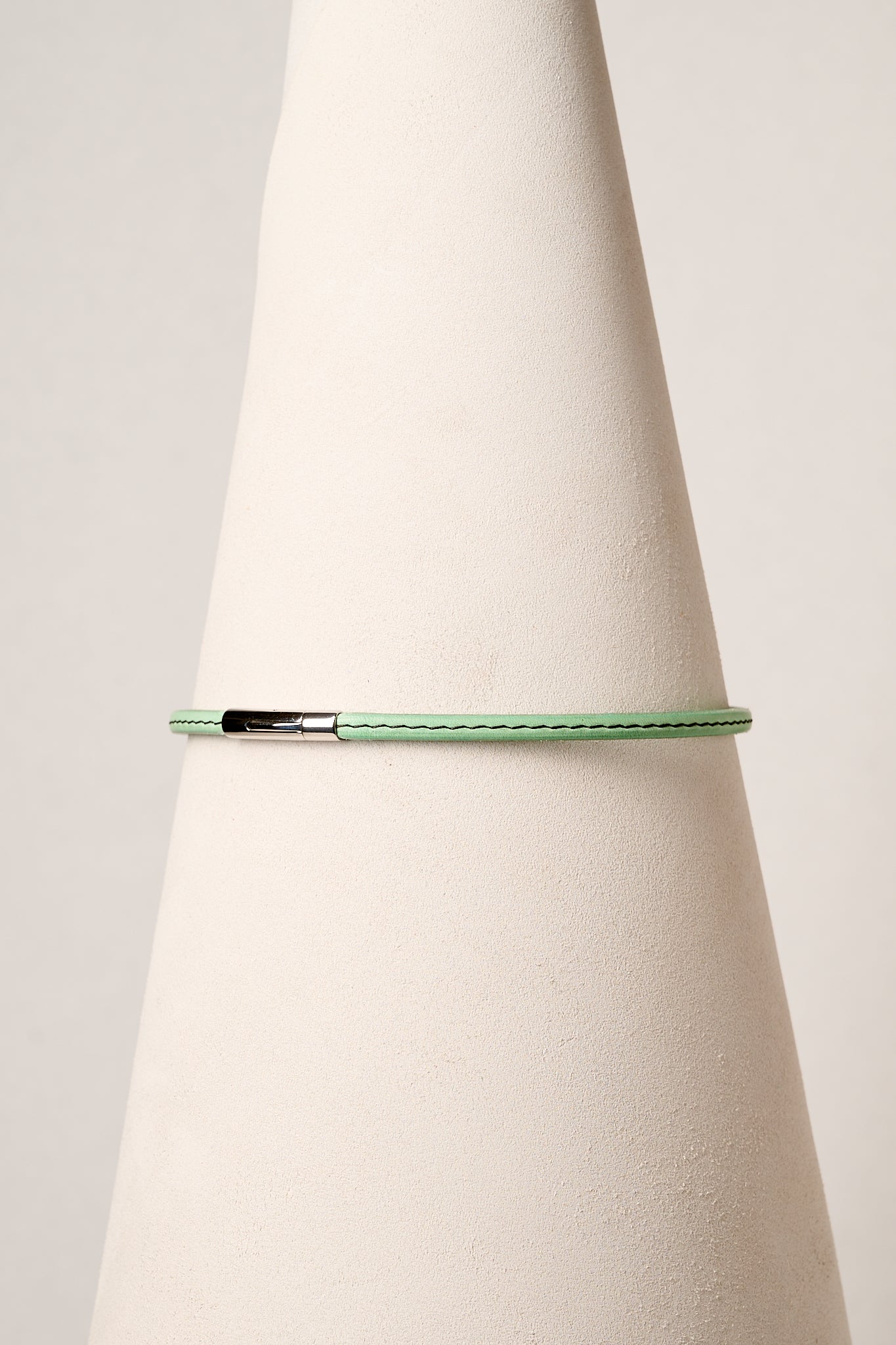 The Peek-A-Boo | Limited Edition Mint Leather Day Choker